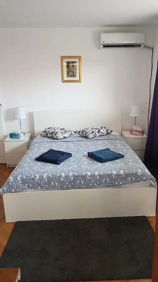 12 Residence Cotroceni Boekarest